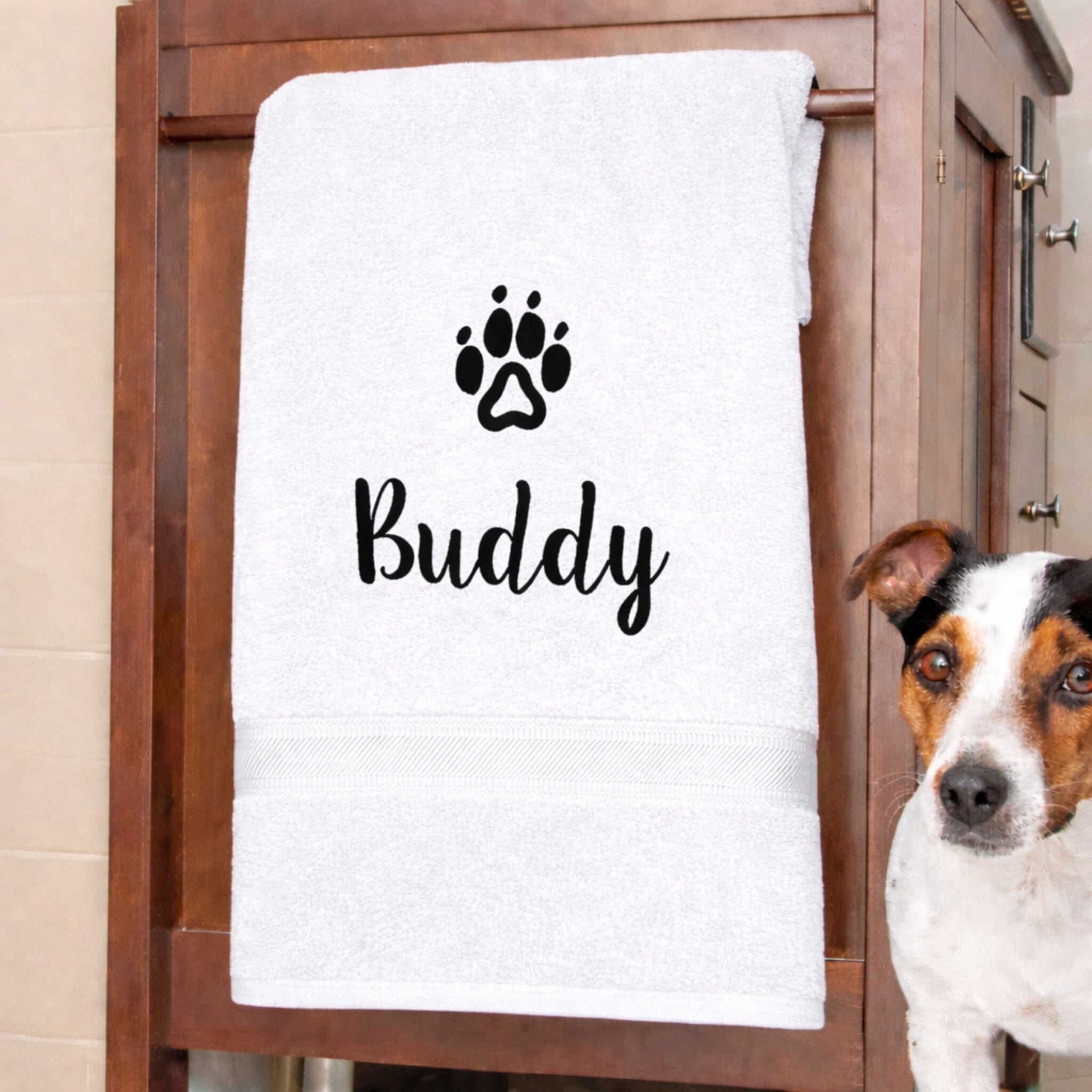 dog name on white towel