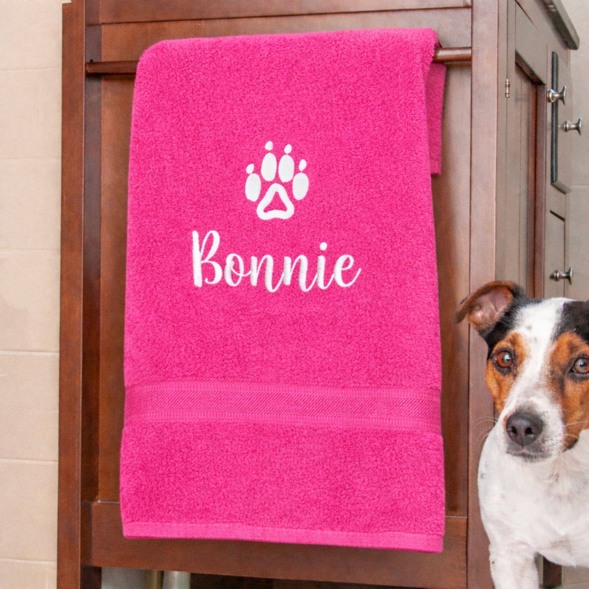 dog name on pink towel