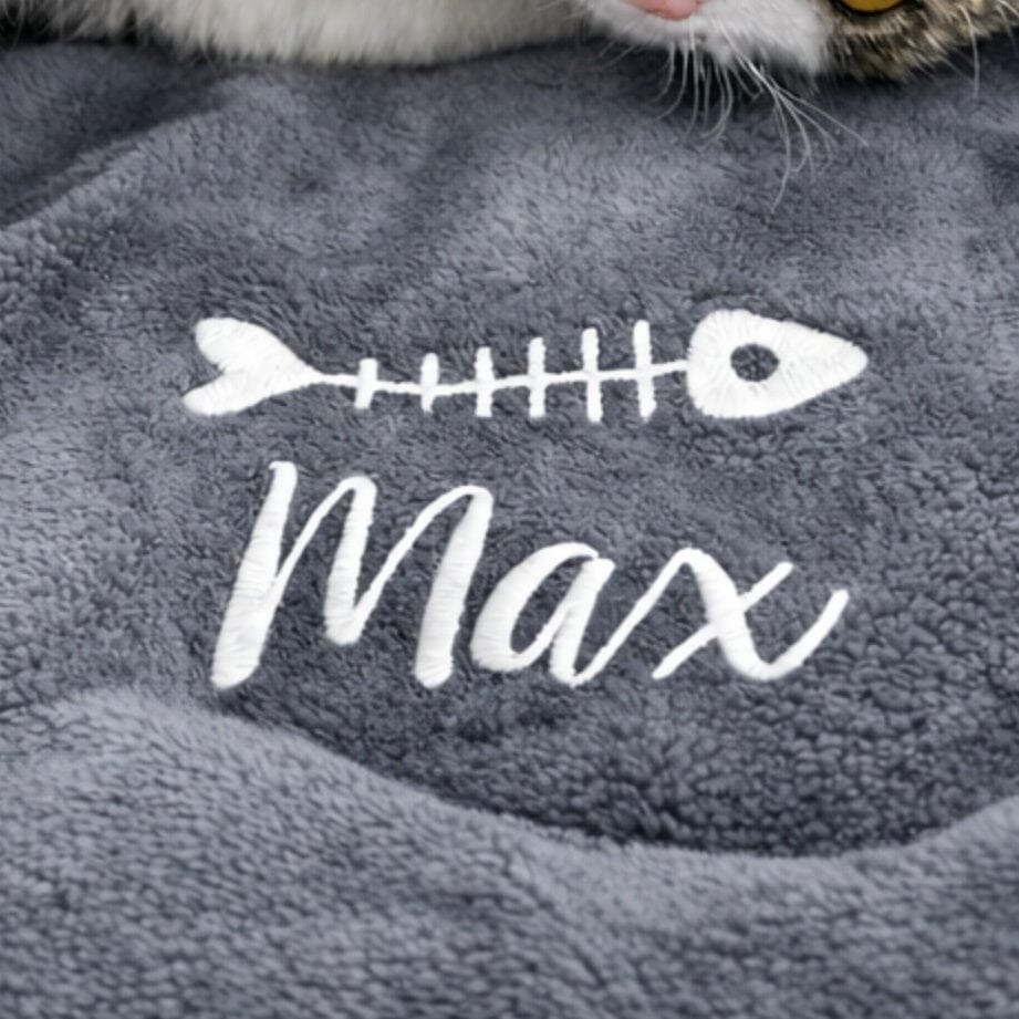 cat name on blanket