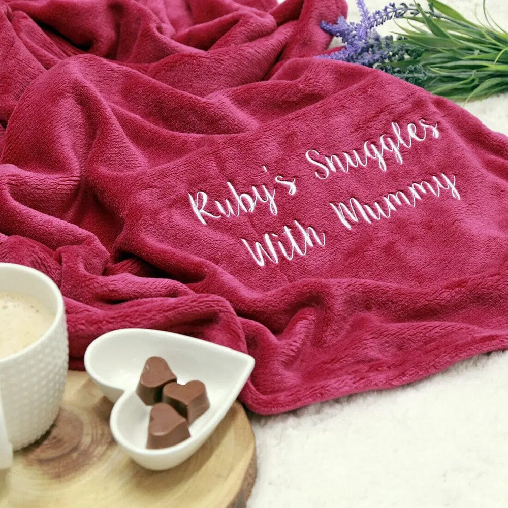 Snuggle Touch Microfibre Fleece Throw in crimson